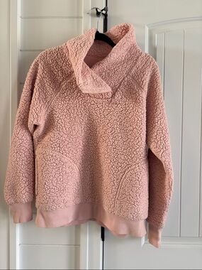 *Reposhing” Zella Dusty Pink Sherpa Quarter-Zip Hoodie